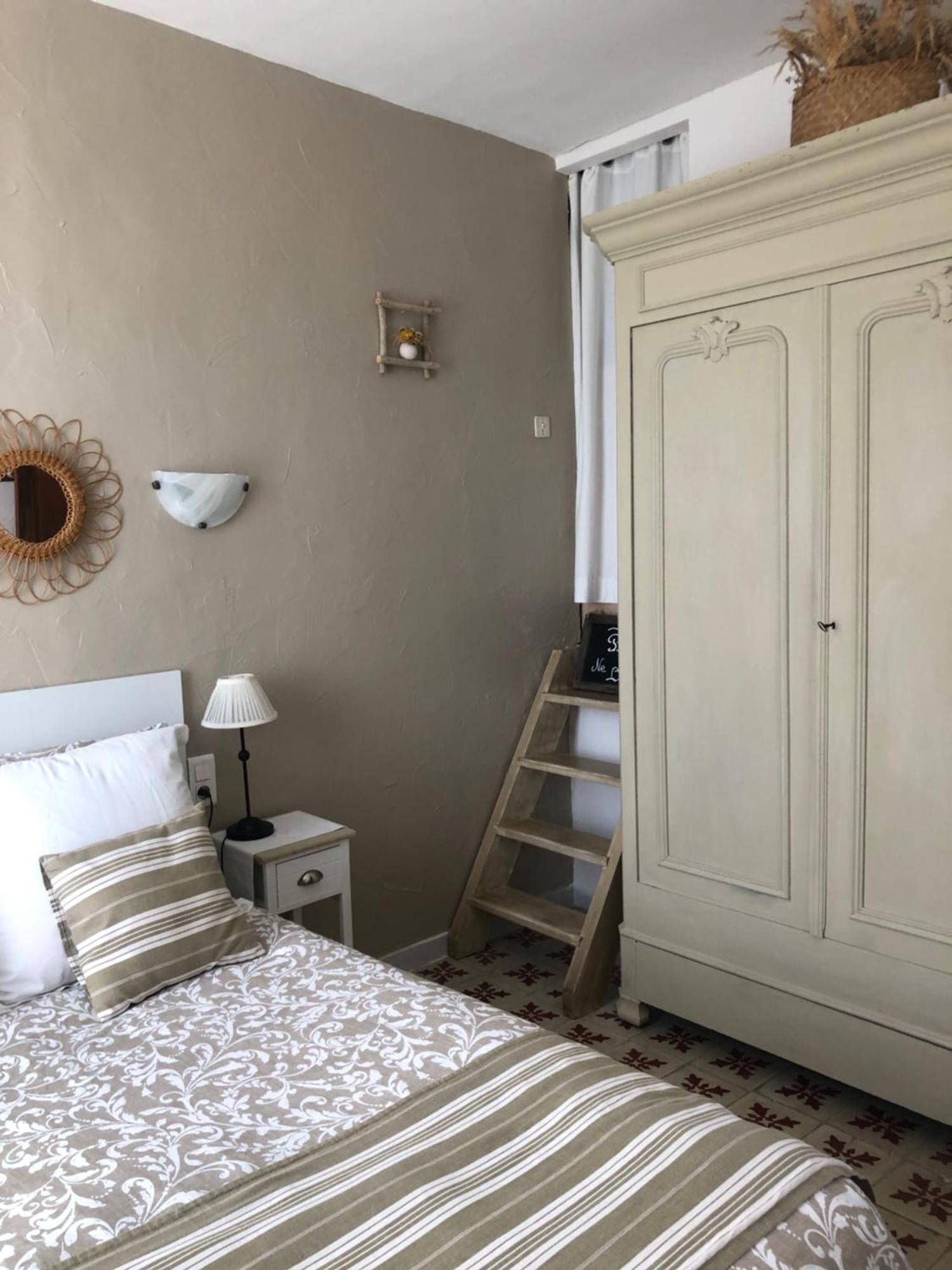 Maison Au Bord De Mer Saintes-Maries-de-la-Mer Exteriör bild